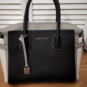 Michael kors satchel